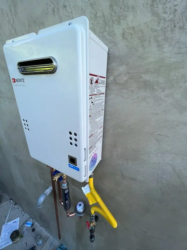 Tankless water heater installation for Southwest Outer Drive homes